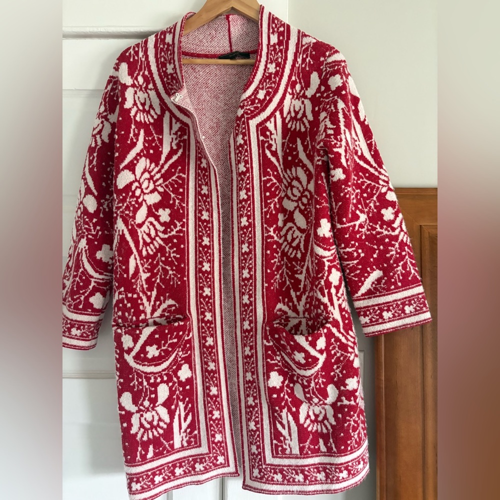 Red and White Floral Women's Cardigan